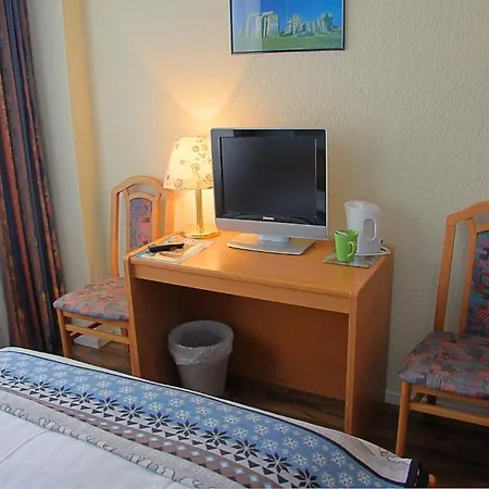 Columbia Hotel